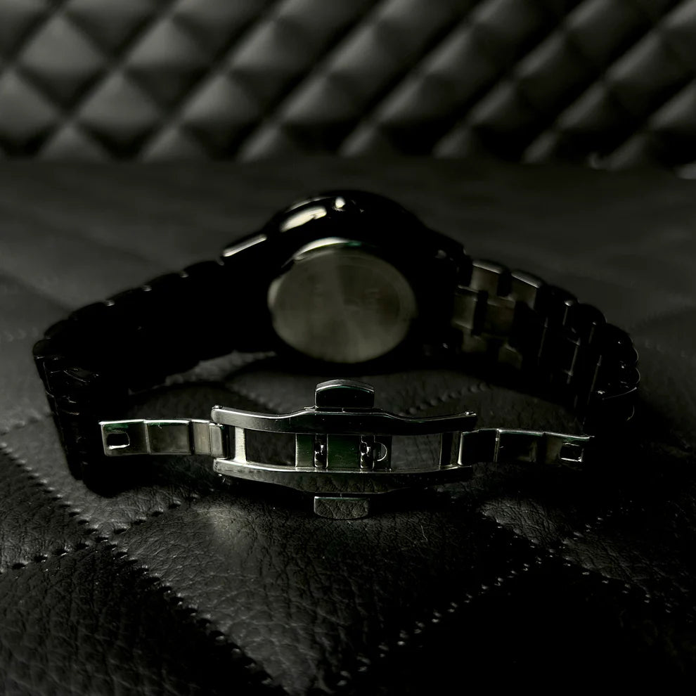 Hikari™ Black Crow